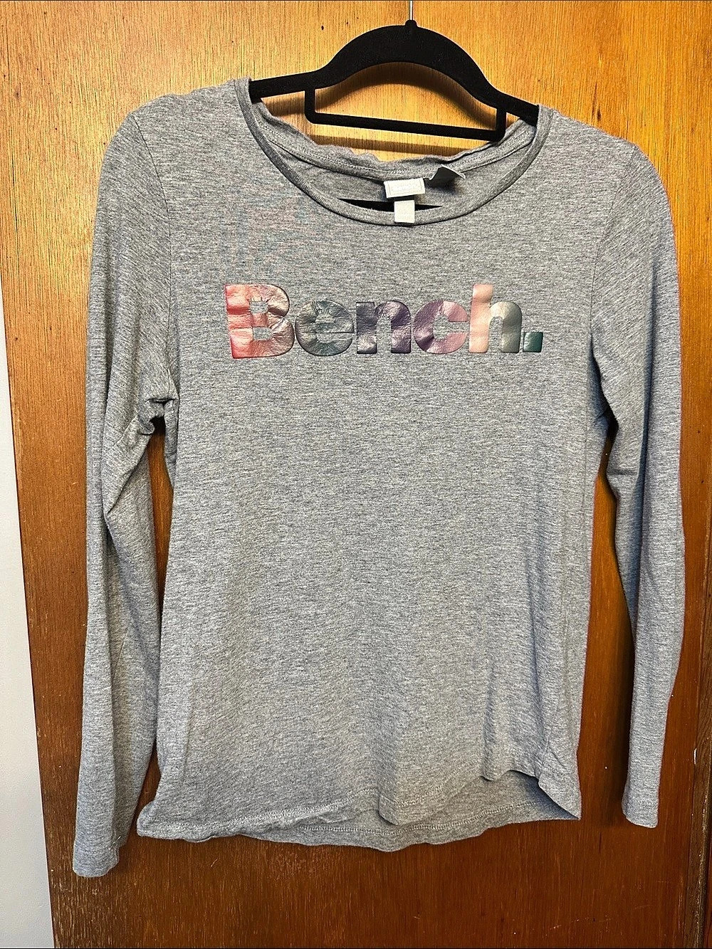 Bench. Long Sleeve Graphic Tee Gray Medium